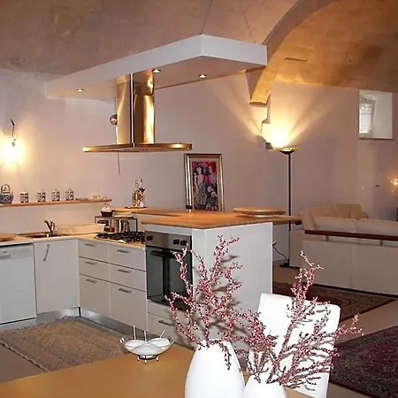 Corte San Biagio,29 Hotel *
